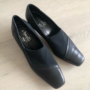 Amalfi by Rangoni Made in Italy Leather black heels
